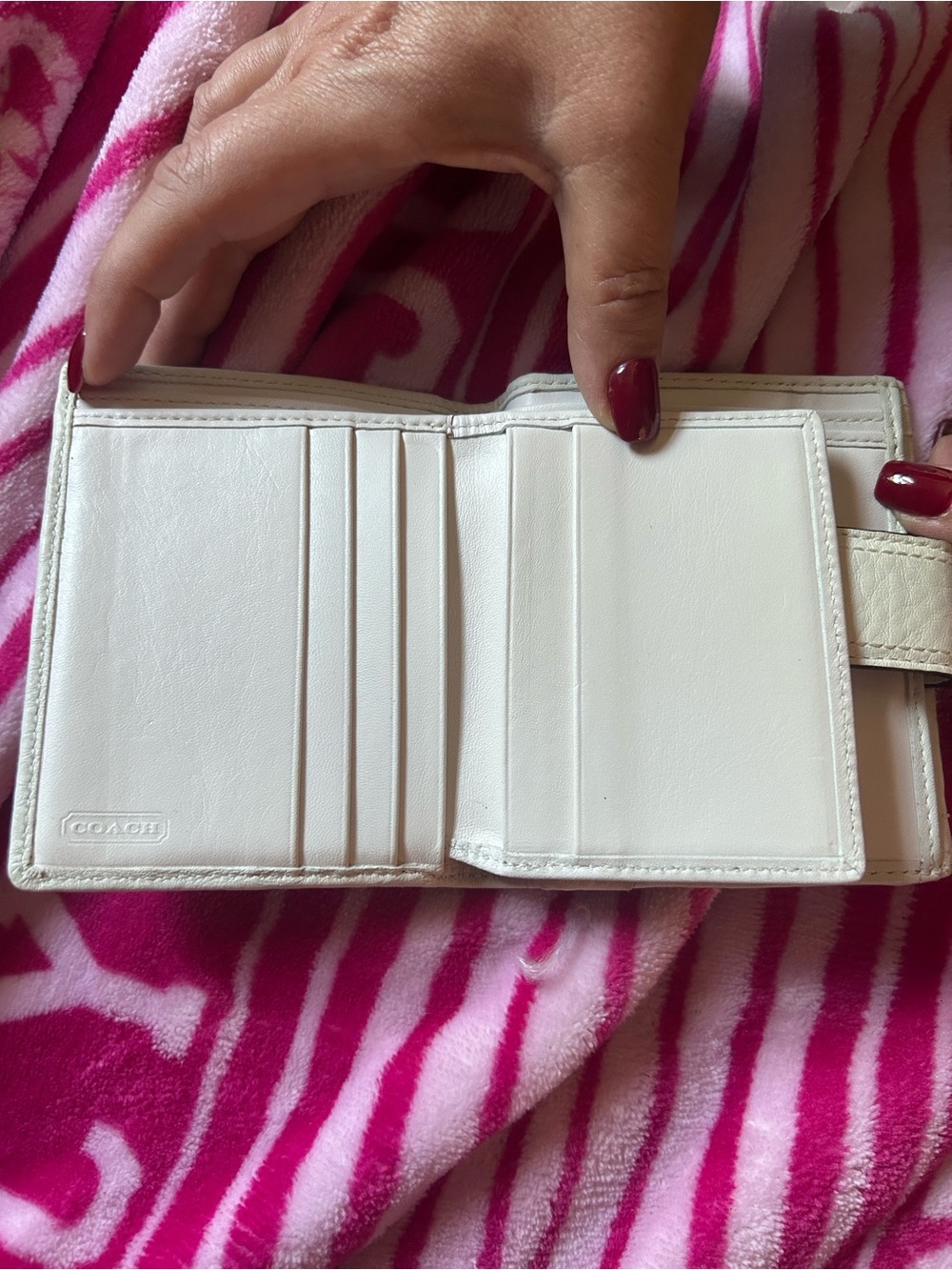 Vintage Coach Wallet - Picture 4 of 5